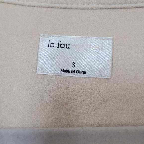 Cream coloured Wilfred Le Fou Funk faux suede button-up, size small - Picture 7 of 8